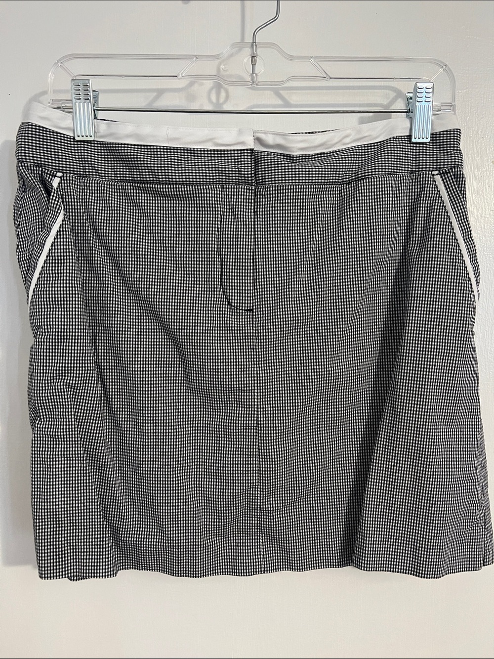 Izod Black and White Gingham Mini Skort with White Piping